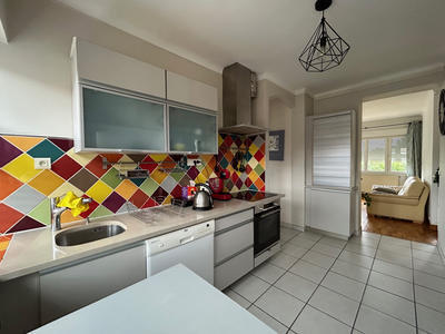 Appartement - 80 m² - 4 pièces