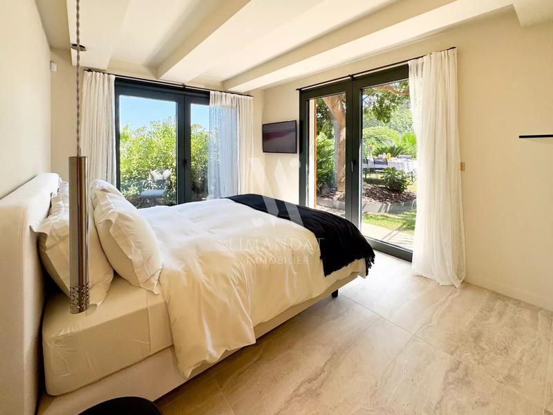 Maison - 190 m² - 5 pièces