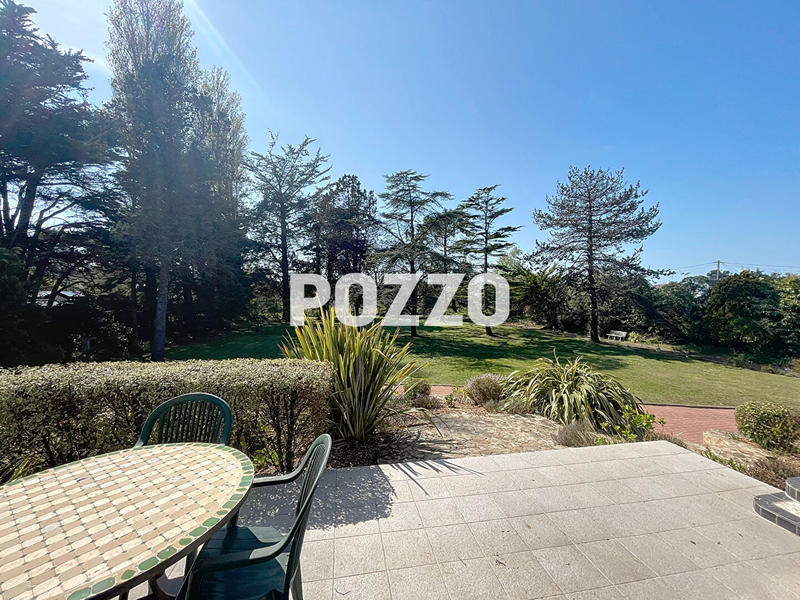 Maison - 160 m² - 8 pièces