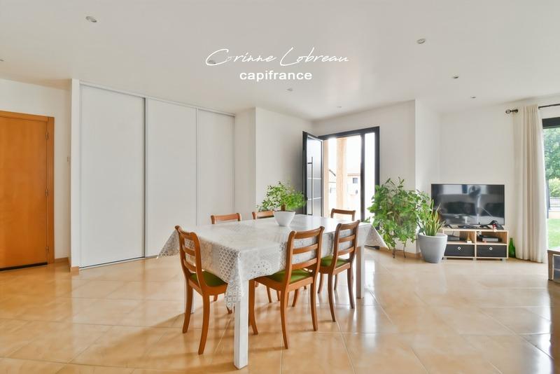 Maison - 101 m² - 5 pièces