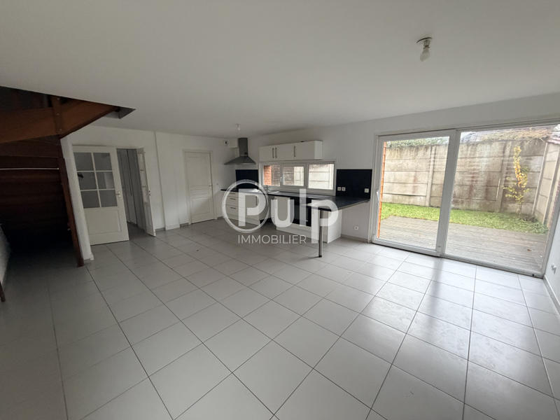 Maison - 87 m² - 5 pièces