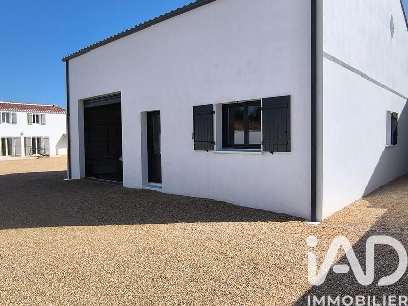 Maison - 184 m² - 7 pièces