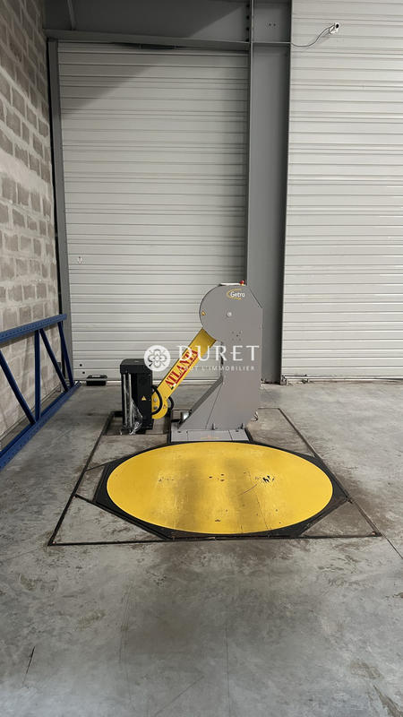 Local d'activités - 1 100 m²