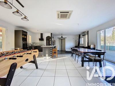 Maison - 130 m² - 7 pièces