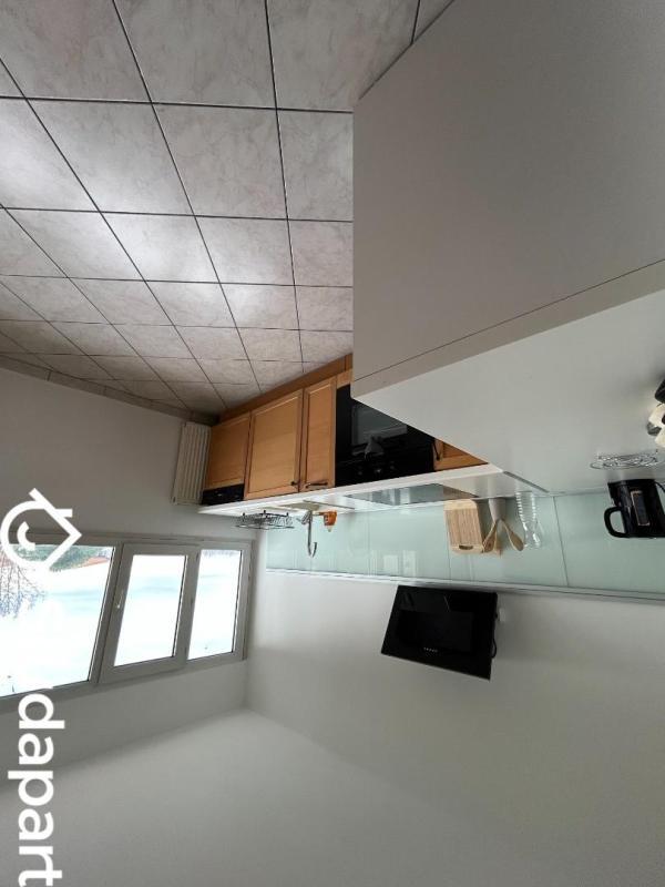 Chambre - 9 m² - 1 pièce