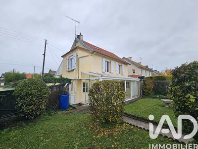 Maison - 93 m² - 5 pièces