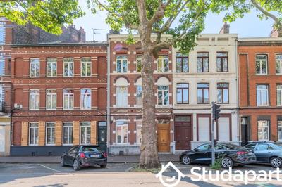 Chambre - 75 m² - 1 pièce