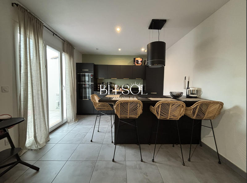 Appartement - 81 m² - 3 pièces