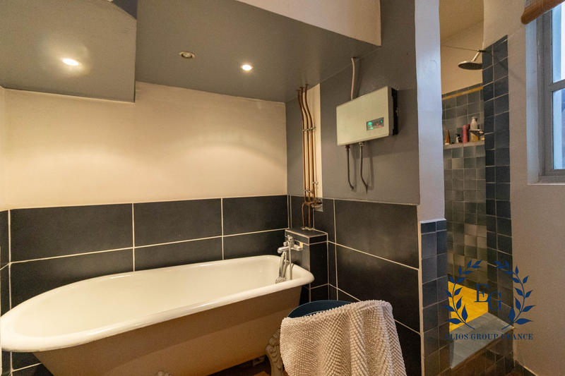 Maison ancienne - 115 m² - 3 pièces