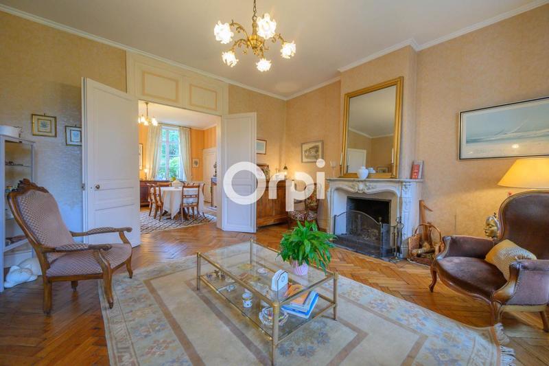 Maison - 269 m² - 6 pièces