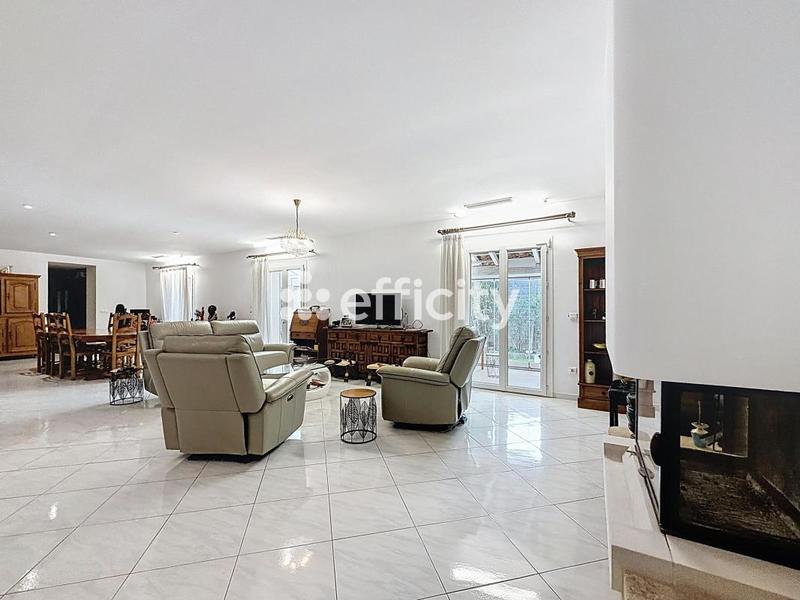 Villa - 187 m² - 5 pièces