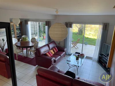 Maison - 122 m² - 5 pièces