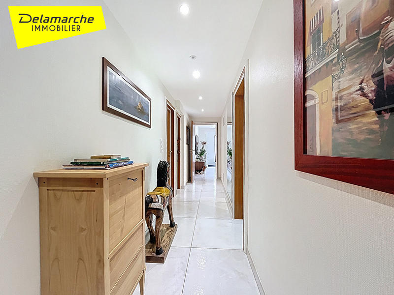 Maison - 260 m² - 9 pièces