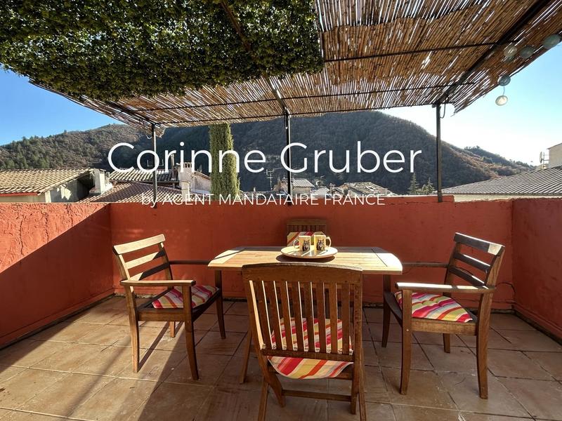 Appartement - 84 m² - 4 pièces