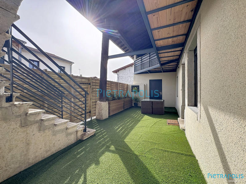 Maison - 137 m² - 6 pièces