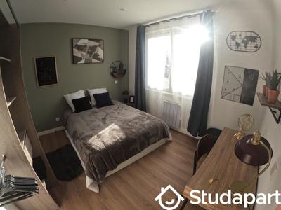 Chambre - 234 m² - 1 pièce