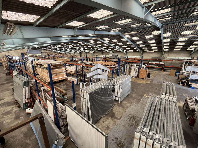 Local d'activités - 2 088 m²