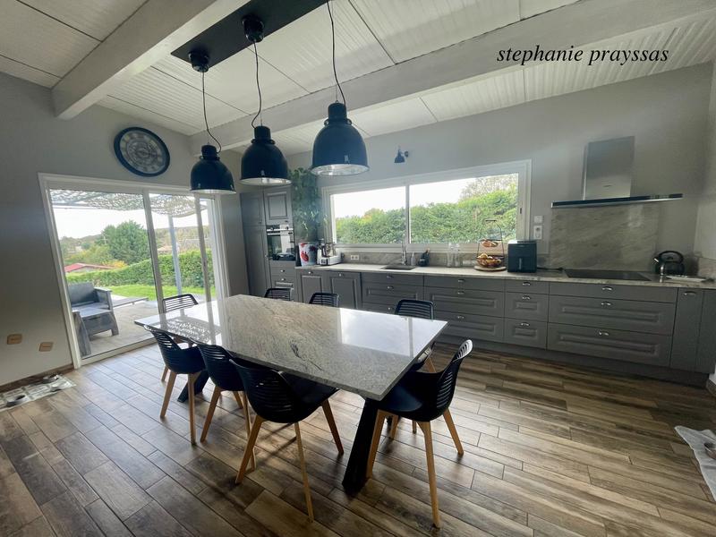 Maison - 173 m² - 5 pièces