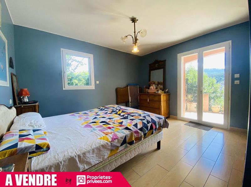 Maison - 182 m² - 5 pièces