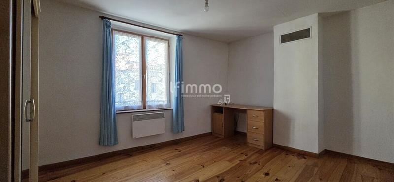 Maison de village - 94 m² - 4 pièces