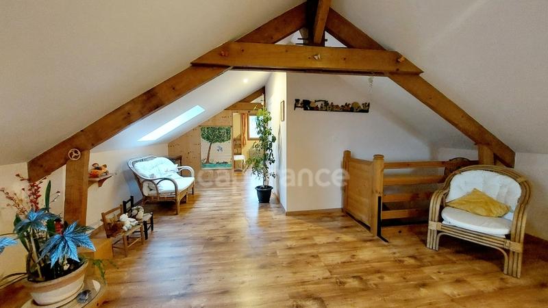 Maison - 151 m² - 6 pièces