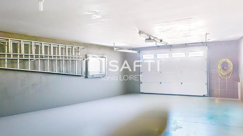 Maison - 177 m² - 6 pièces