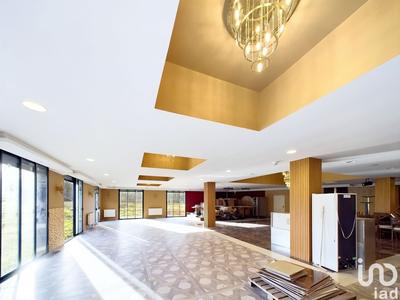 Local commercial - 781 m²