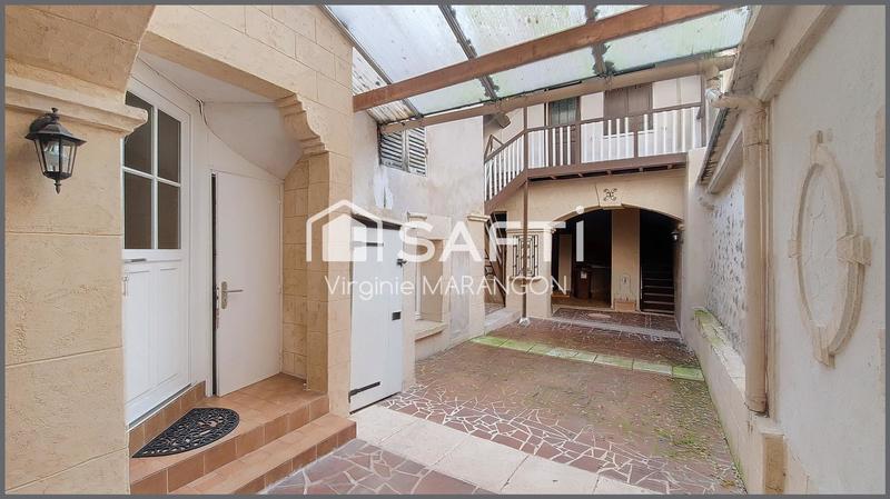 Maison - 181 m² - 12 pièces