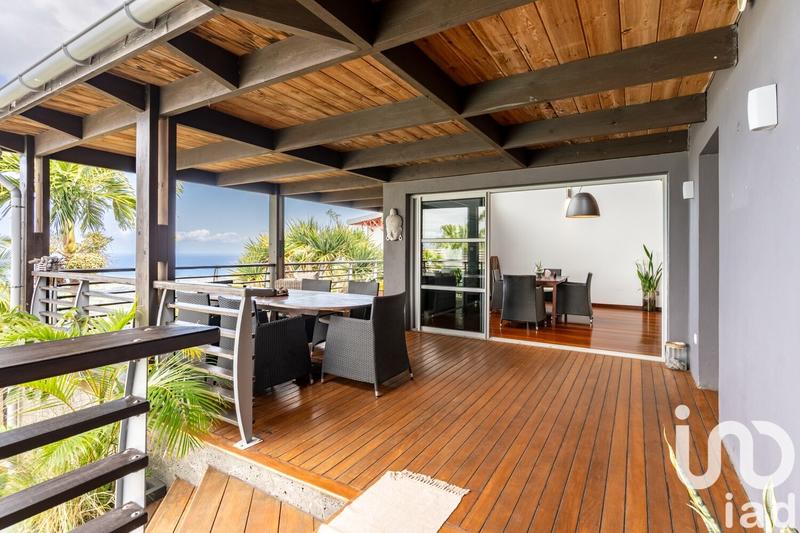 Maison - 274 m² - 8 pièces