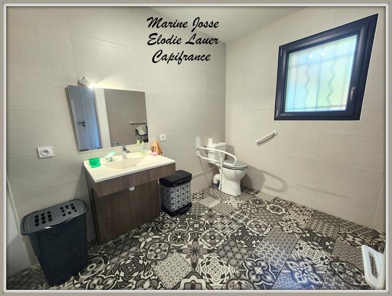 Maison - 185 m² - 8 pièces