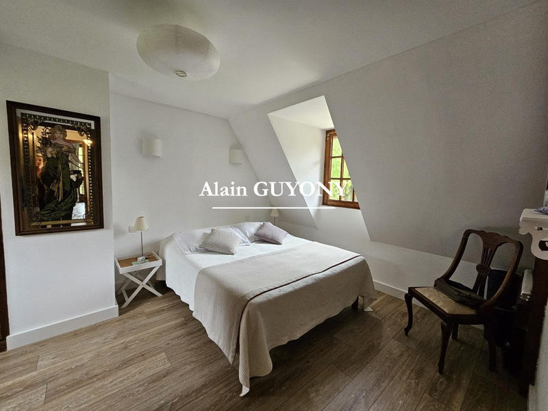 Maison traditionnelle - 94 m² - 4 pièces