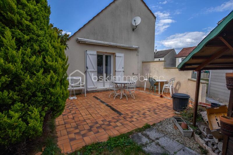 Maison - 88 m² - 4 pièces