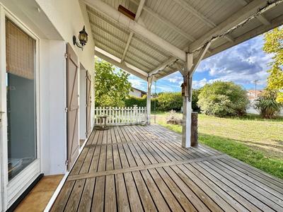 Maison - 104 m² - 4 pièces