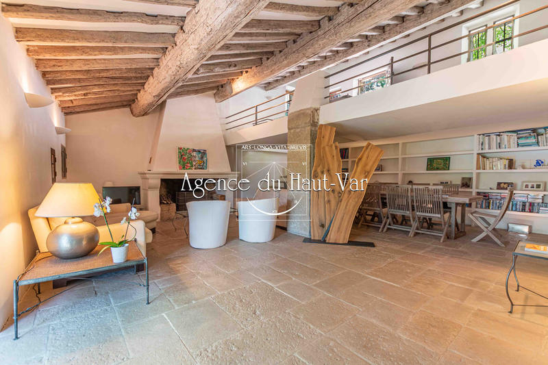 Mas - 191 m² - 6 pièces