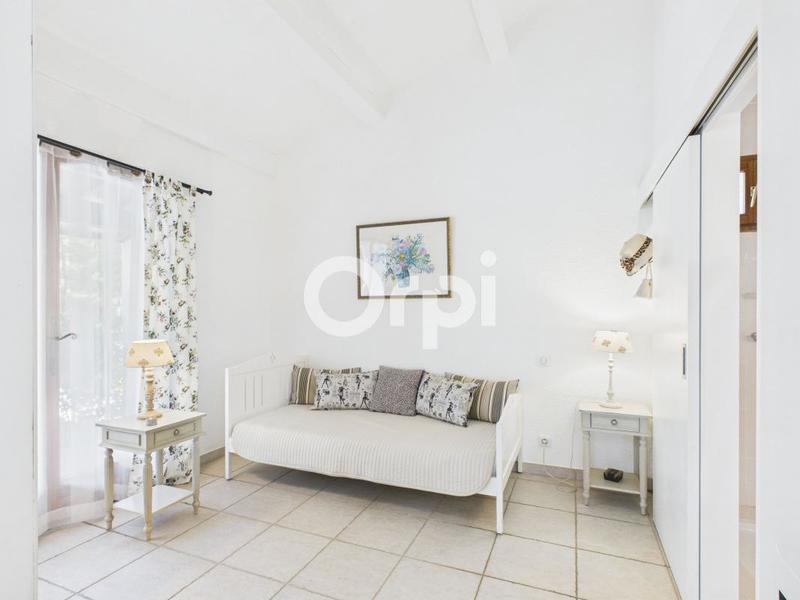 Maison - 136 m² - 4 pièces