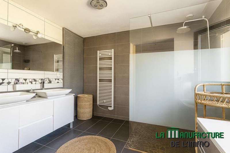 Ferme - 200 m² - 8 pièces