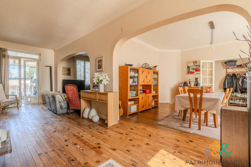 Maison traditionnelle - 150 m² - 7 pièces