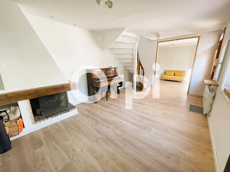 Maison - 86 m² - 5 pièces