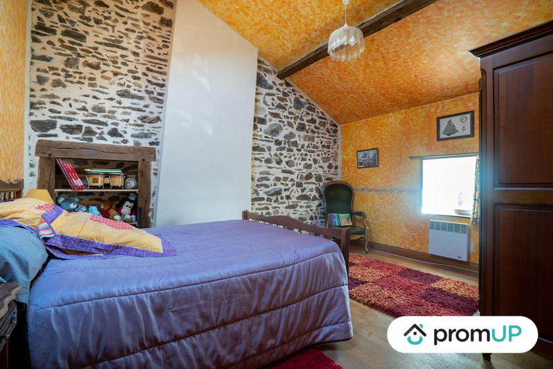 Maison - 260 m² - 10 pièces