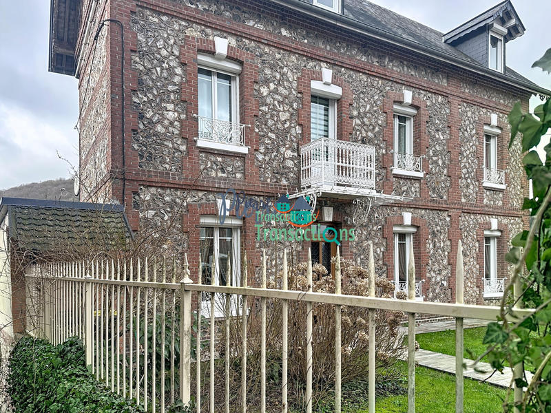 Maison - 128 m² - 4 pièces