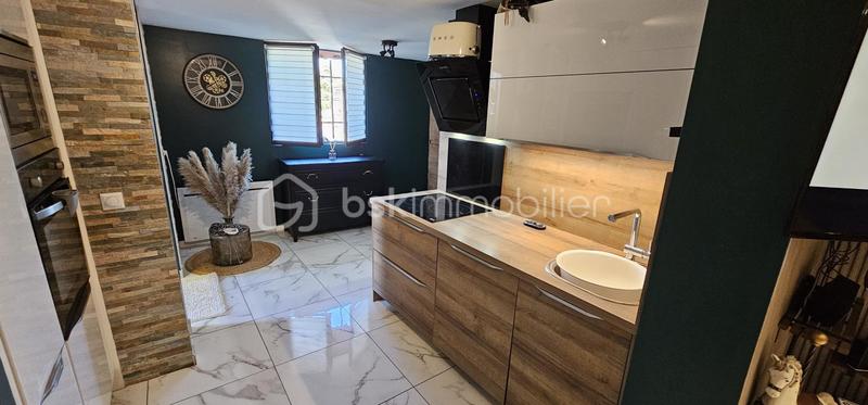 Maison - 90 m² - 3 pièces