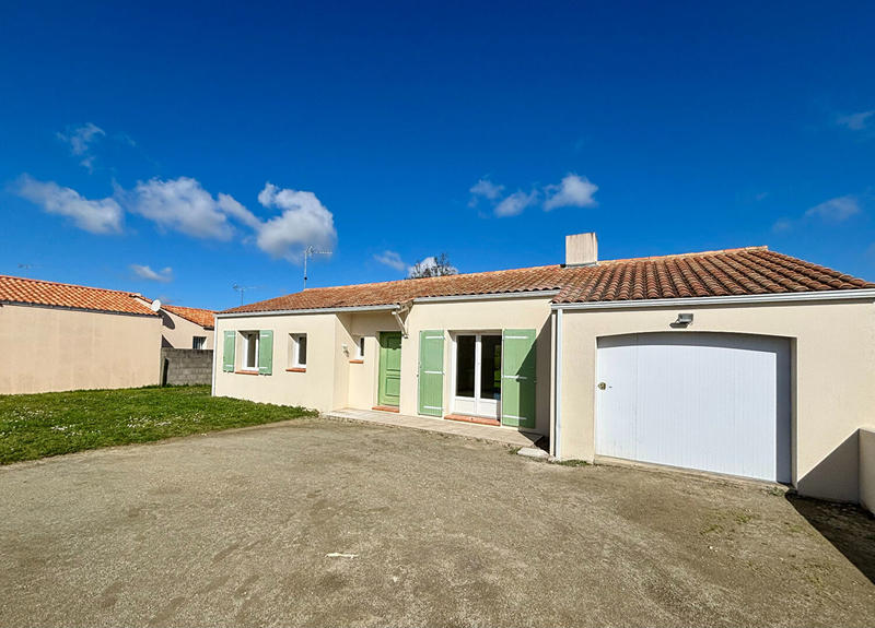 Maison - 90 m² - 4 pièces