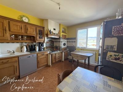 Appartement - 98 m² - 4 pièces