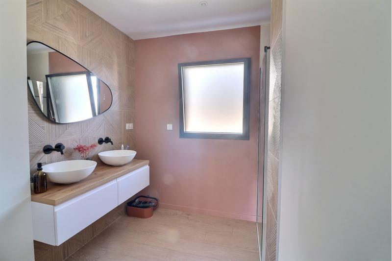 Maison - 164 m² - 6 pièces