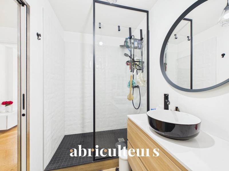 Appartement ancien - 68 m² - 3 pièces