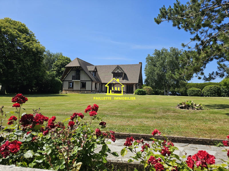 Maison - 261 m² - 7 pièces