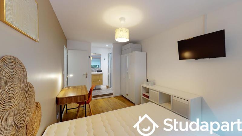 Chambre - 10 m² - 1 pièce