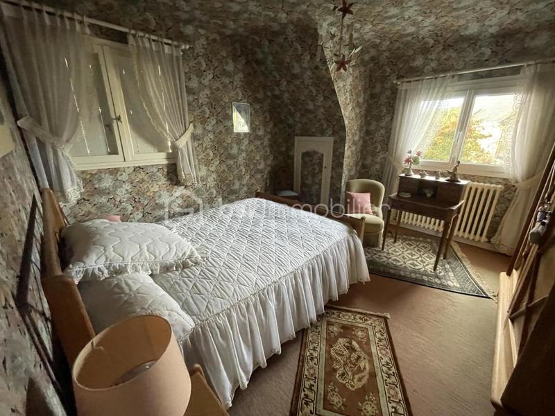 Maison traditionnelle - 140 m² - 6 pièces