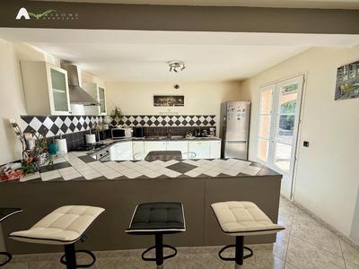 Villa - 169 m² - 5 pièces