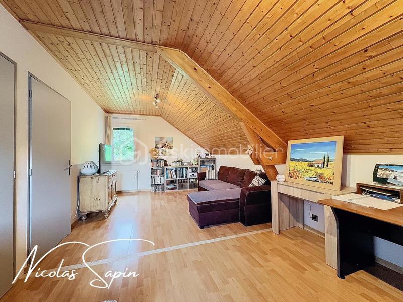 Maison - 144 m² - 7 pièces